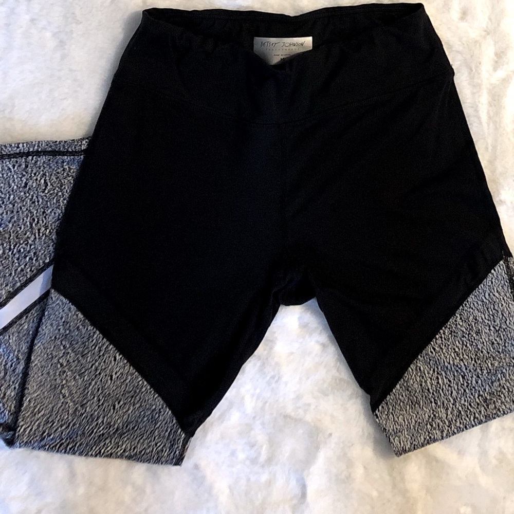 🌸BETSEY JOHNSON 7/8 LEGGINGS🌸EUC-LIKE NEW🌸SZ M